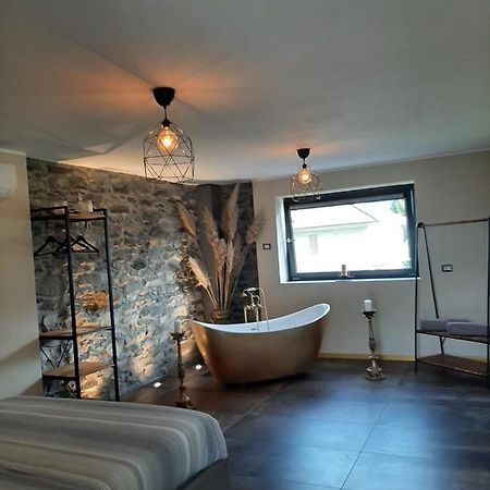 B&B Zia Vivina Sorico Exteriör bild