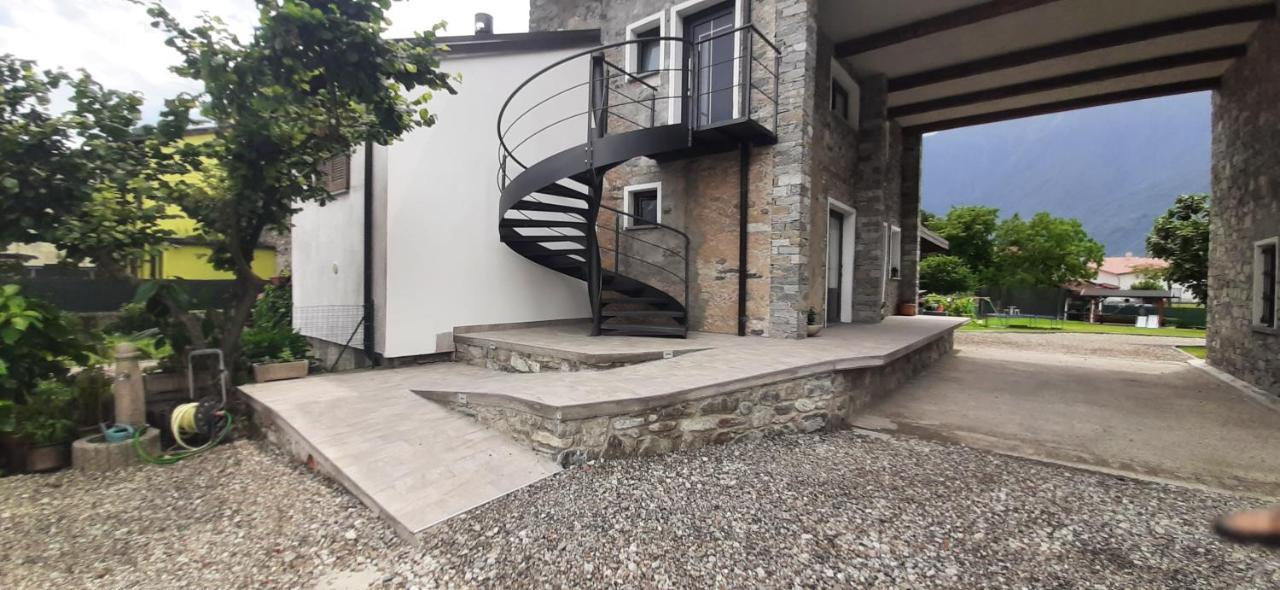 B&B Zia Vivina Sorico Exteriör bild