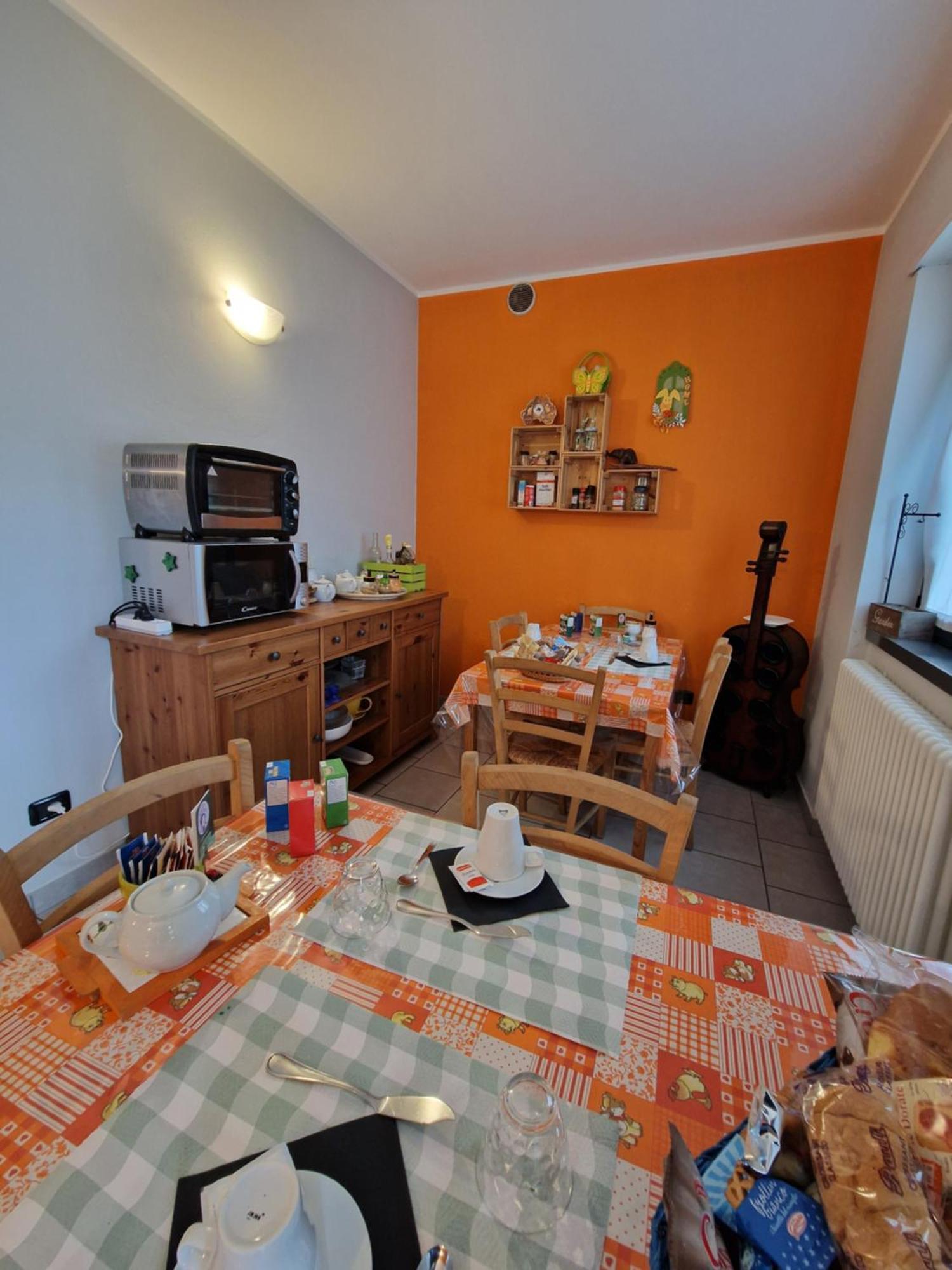 B&B Zia Vivina Sorico Exteriör bild
