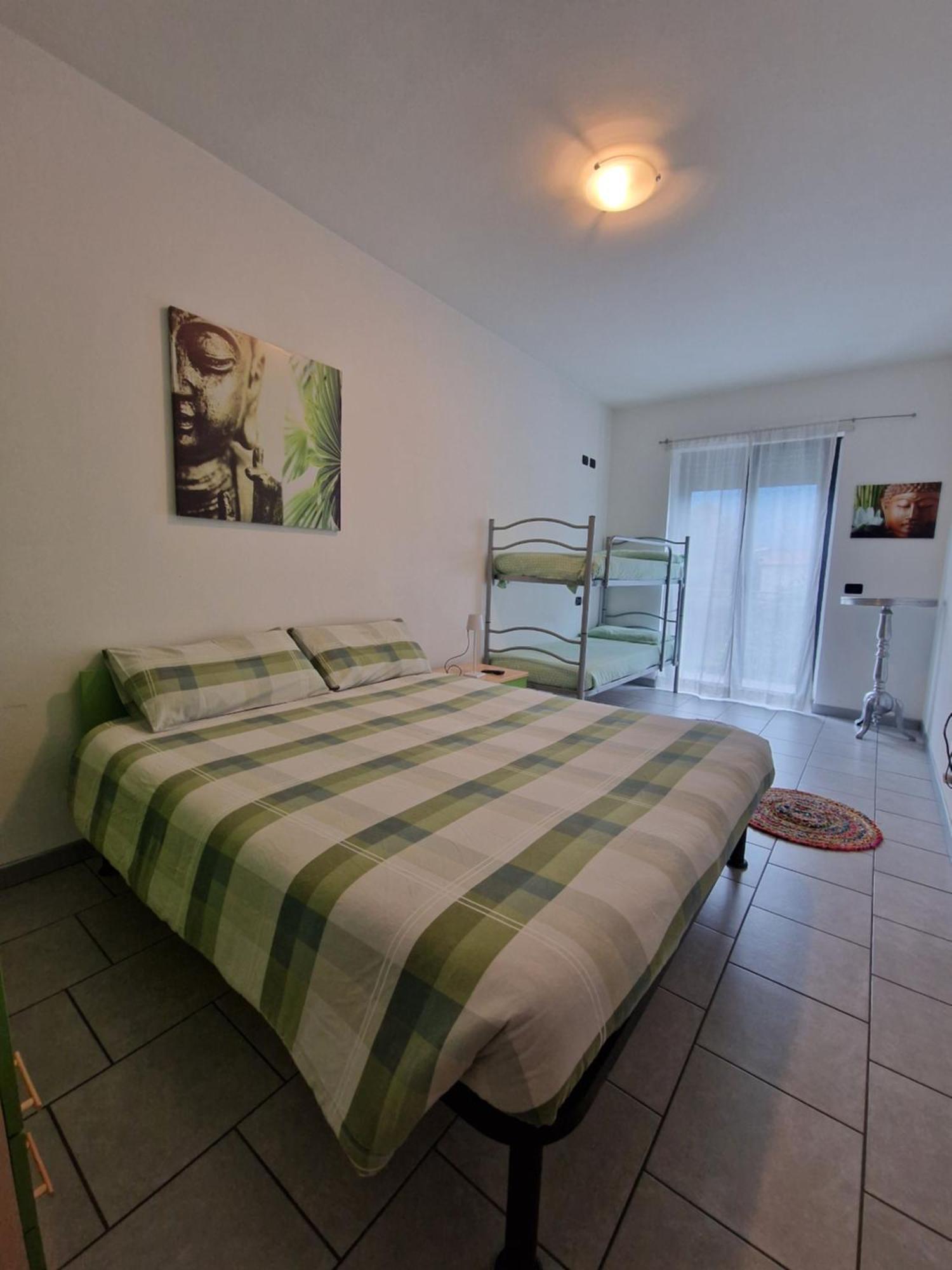 B&B Zia Vivina Sorico Exteriör bild