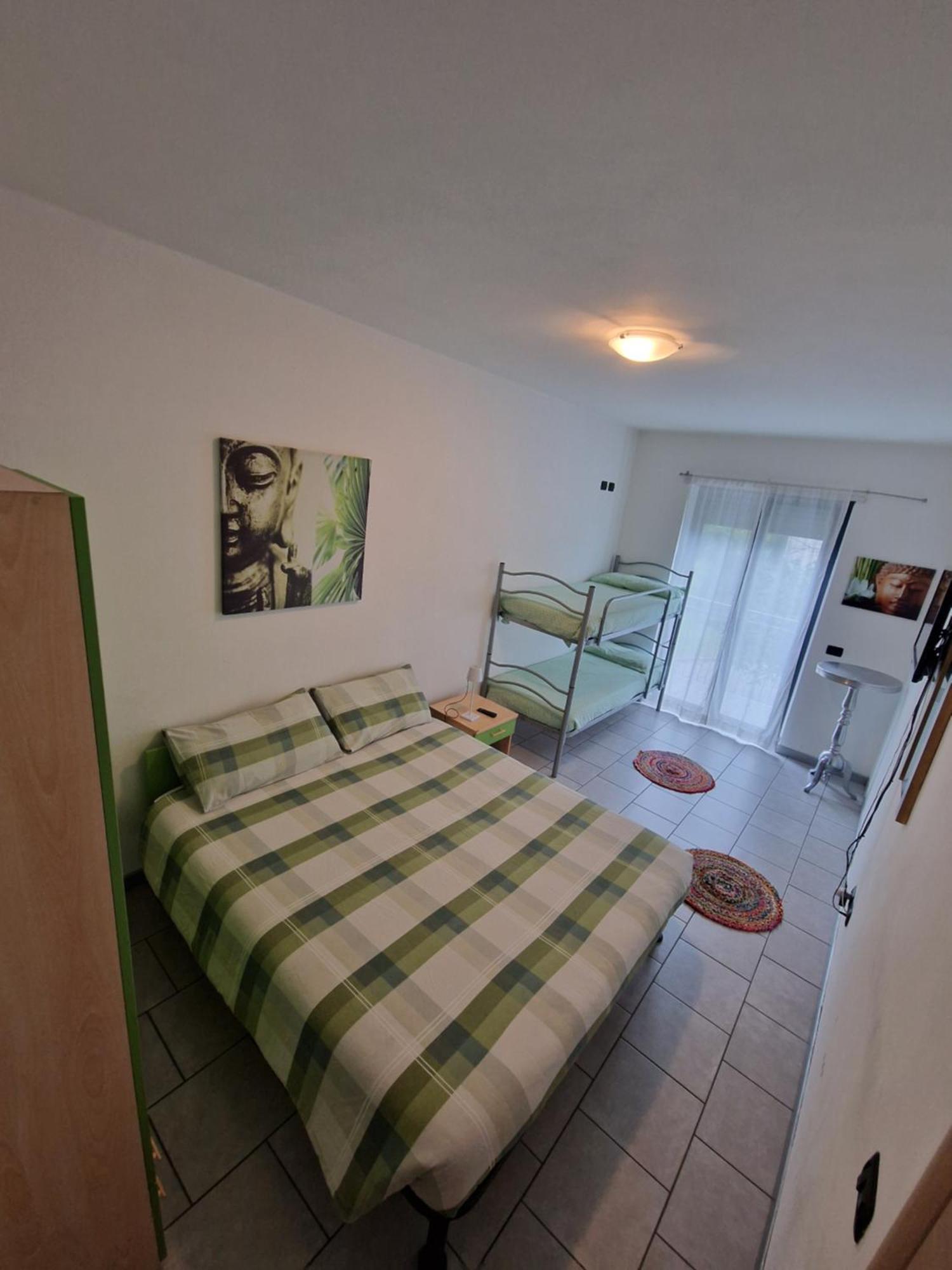 B&B Zia Vivina Sorico Exteriör bild