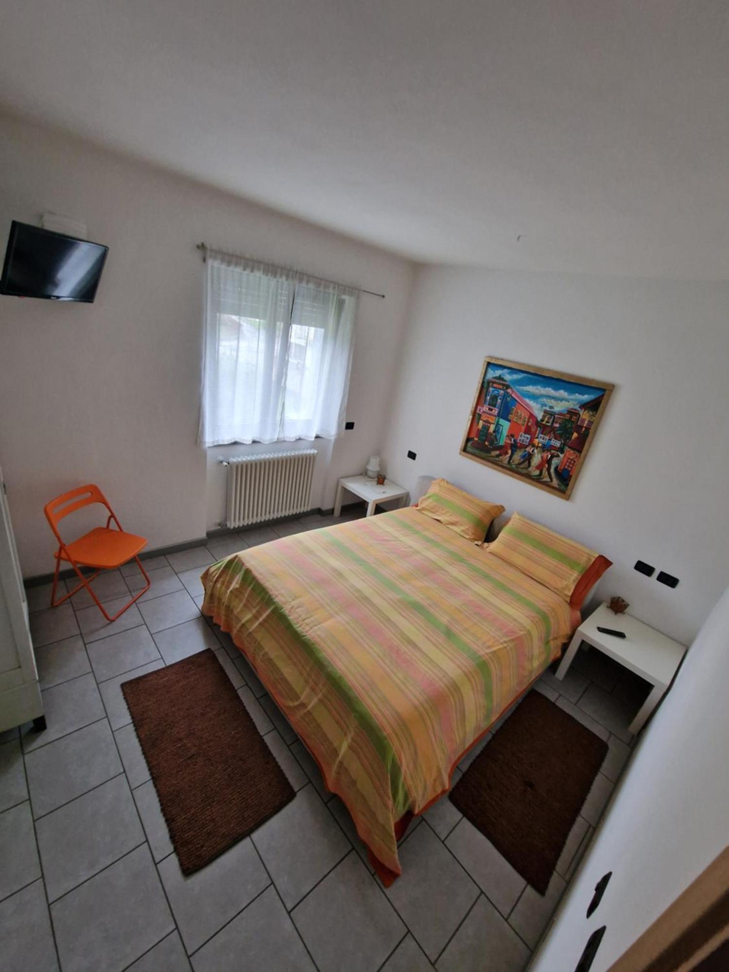 B&B Zia Vivina Sorico Exteriör bild