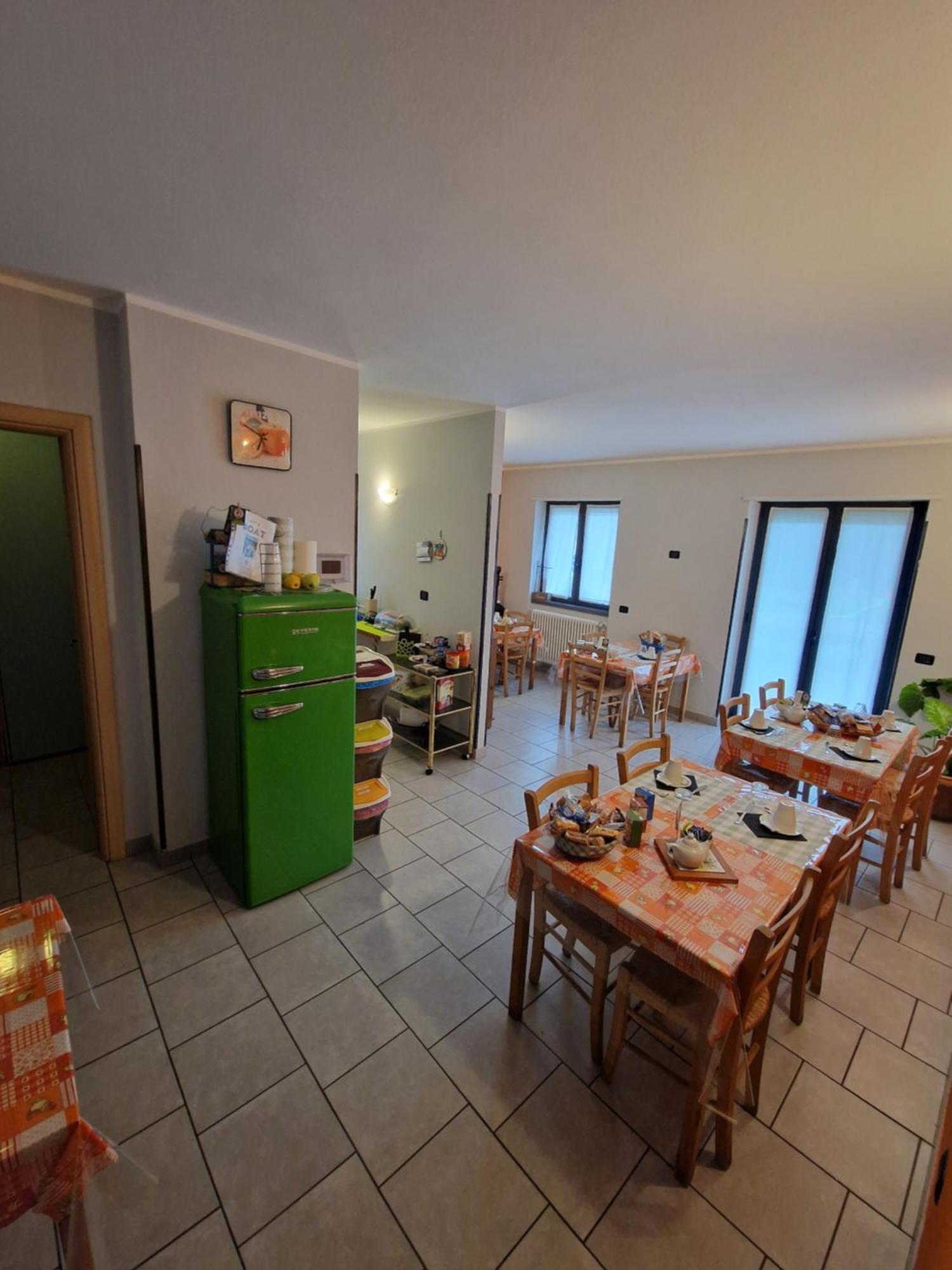 B&B Zia Vivina Sorico Exteriör bild
