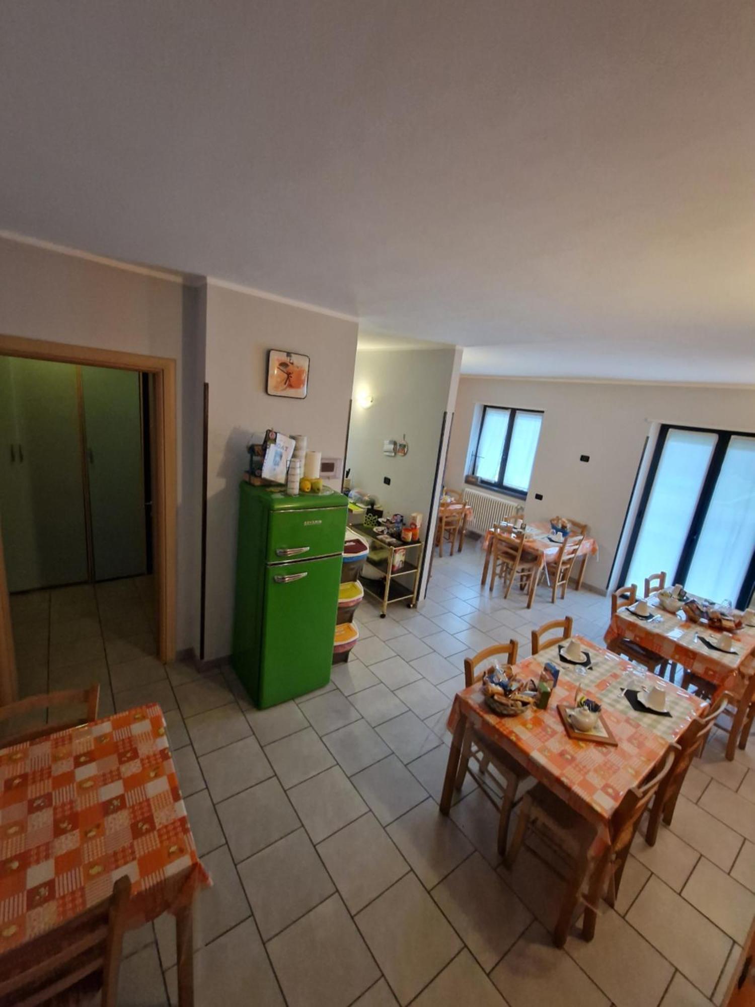 B&B Zia Vivina Sorico Exteriör bild