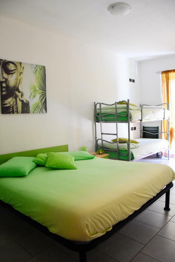 B&B Zia Vivina Sorico Exteriör bild